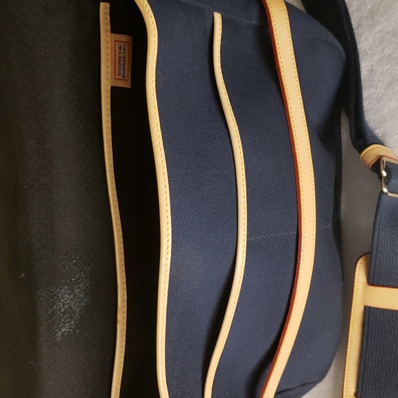 Dooney & Bourke Shoulder Bag - Picture 3 of 6